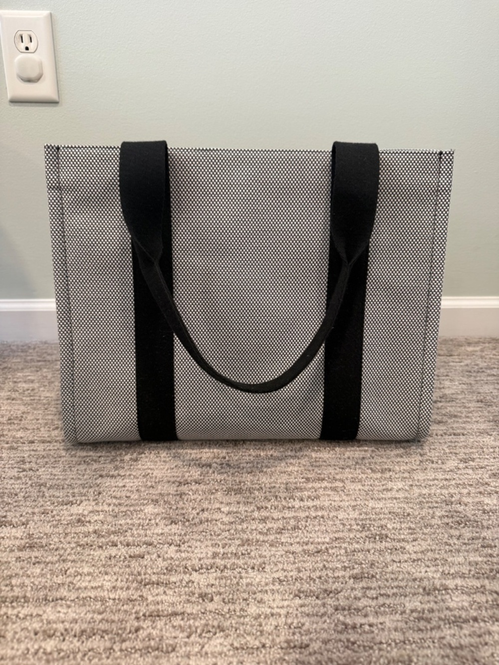 Lululemon Two‑Tone Canvas Tote Bag – Black & White - Picture 3 of 6
